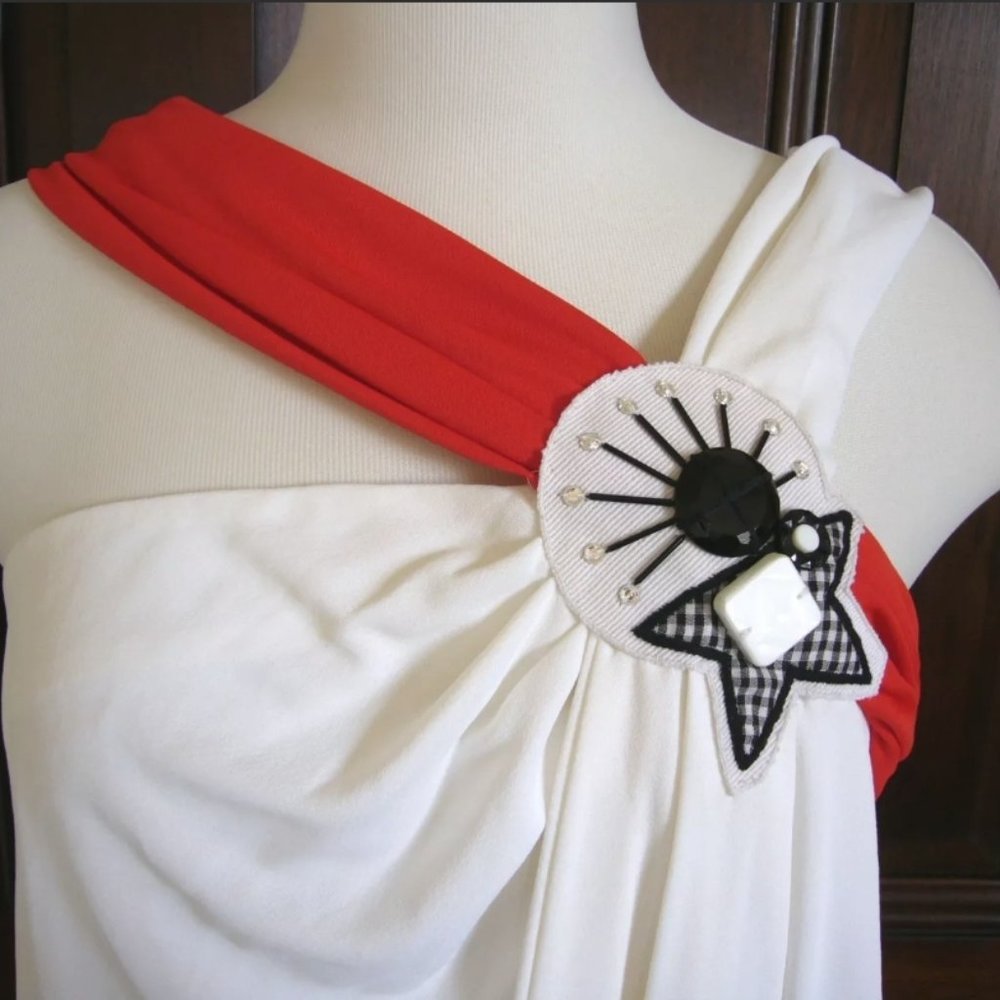 Gucci top!!! New with tags.